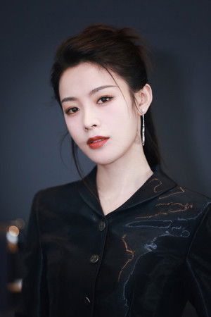 Chen Lijun portrait
