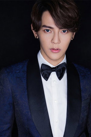 Jiro Wang portrait