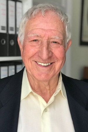 Román Ariznavarreta portrait