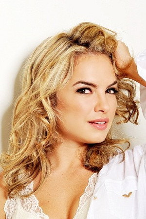 Lua Blanco portrait