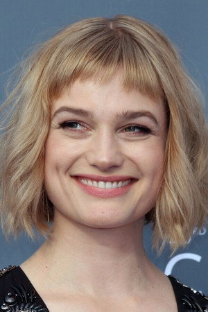 Alison Sudol portrait