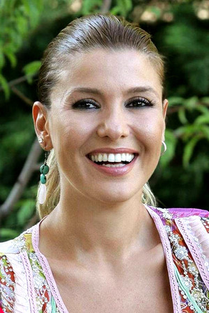 Gülben Ergen portrait