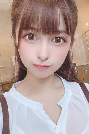 Hina Shinjo portrait