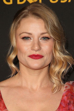 Emilie de Ravin portrait