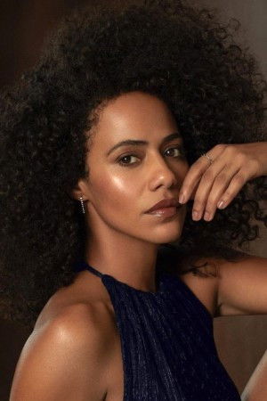 Naruna Costa portrait