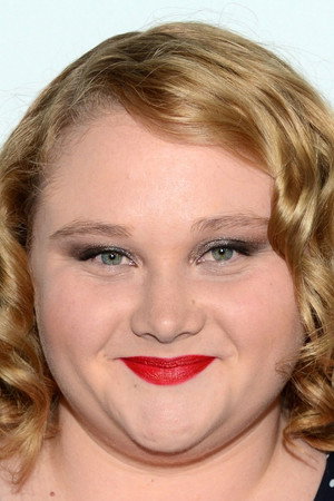 Danielle Macdonald portrait