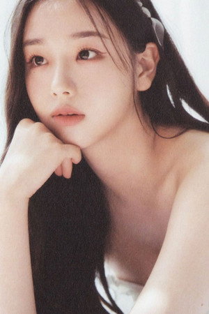 Kim Chae-yeon portrait