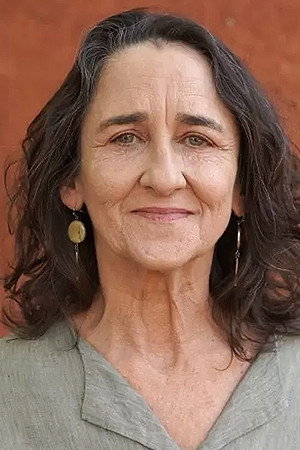 Cida Mendes portrait