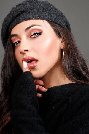 Dilara Büyükbayraktar portrait