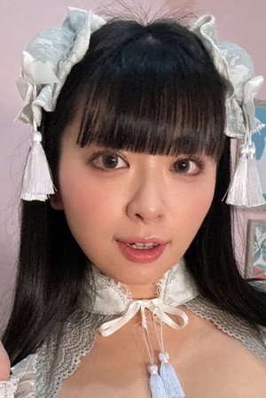 Anna Hanayagi portrait