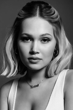Kelli Berglund portrait