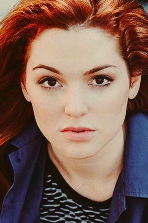 Jennifer Stone portrait