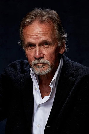 Sam Hennings portrait
