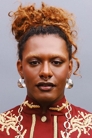 Liniker portrait