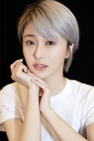 Bing Chen portrait
