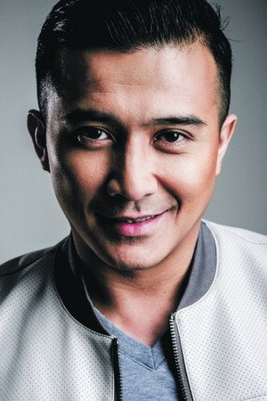 Aaron Aziz portrait