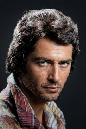 Salih Güney portrait