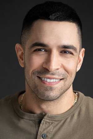 Elias Edraki portrait