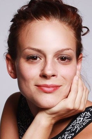 Darya Zhovner portrait