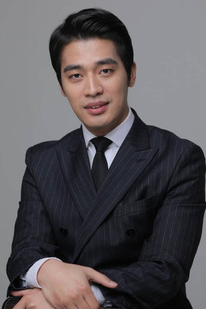 Park Sung-jin portrait