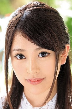 Mona Ayase portrait