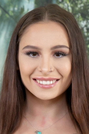 Mia Moore portrait