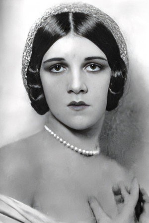 Lucille Mendez portrait