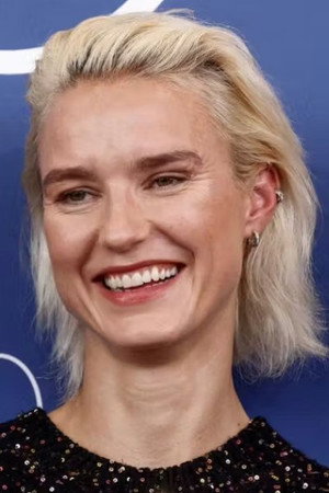 Amanda Collin portrait