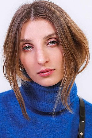 Gabie Fernandes portrait