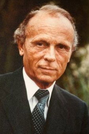 Peter Thomas portrait