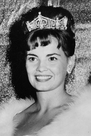 Vonda Kay Van Dyke portrait