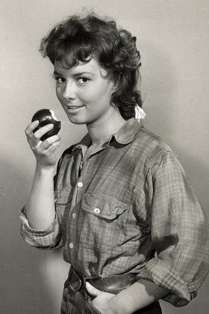 Gigi Perreau portrait