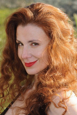 Suzie Plakson portrait