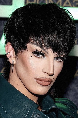 Aquaria portrait