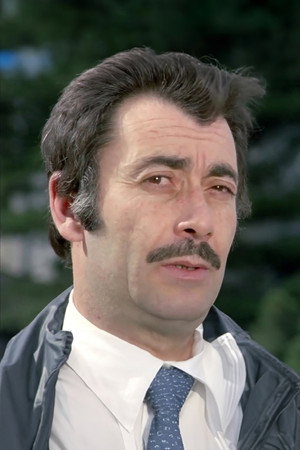 Osman Han portrait
