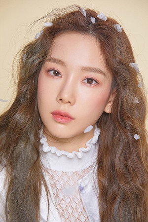 Taeyeon portrait