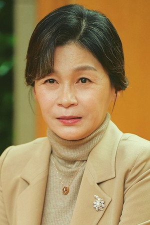 Kil Hae-yeon portrait