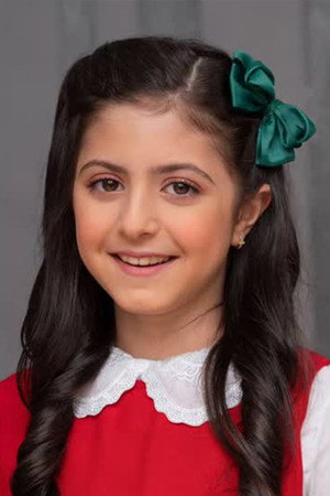 Nora Hanifeh Zadeh portrait