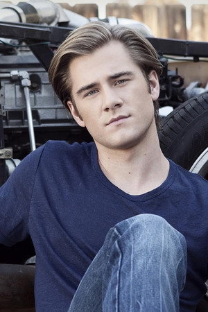Luke Benward portrait