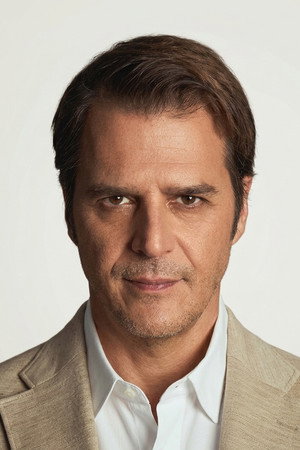 Mehmet Günsür portrait