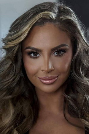 Danielle Glanville portrait