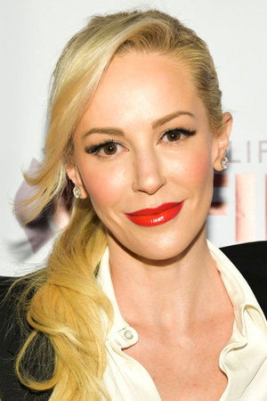 Louise Linton portrait