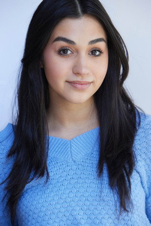 Alanis Sophia portrait