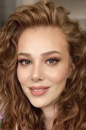 Elçin Sangu portrait