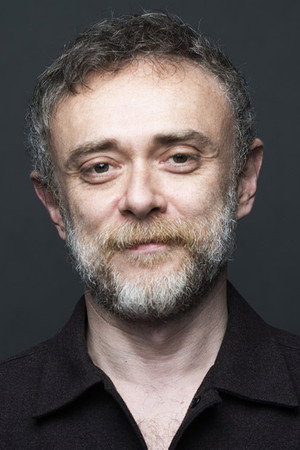Tansu Biçer portrait