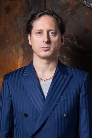 Carl Barât portrait