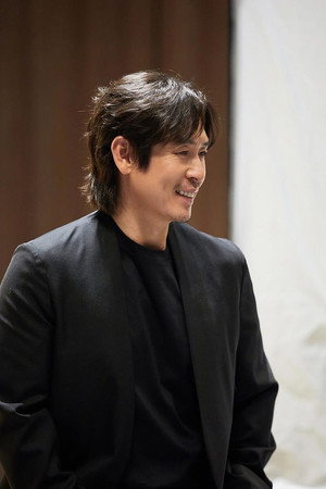 Sul Kyung-gu portrait