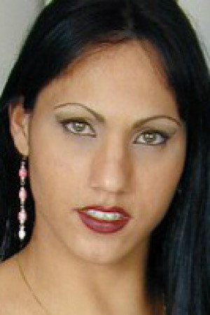 Jennifer Heloizy portrait