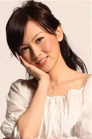 Macy Chan portrait