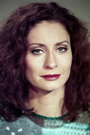 Pia Douwes portrait